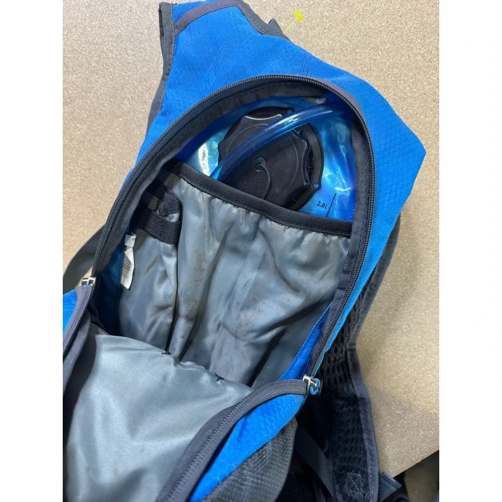 High Sierra 2 Liter‎ Hydration Pack Backpack Blue Sport Hiking Biking Camping
